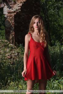 Conny in Femjoy set Lady in Red