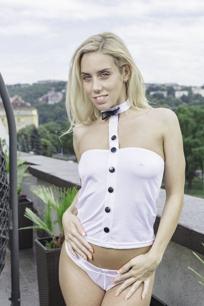 Nesty A in Metart X set Familiar City 1