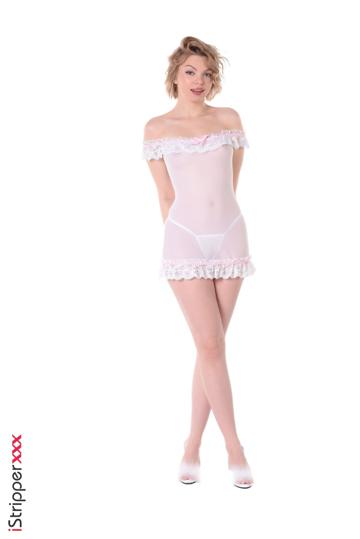 Ashby Winter in Istripper set Sweet Ashby