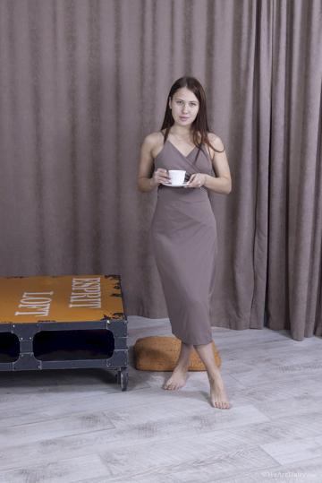 Nika Nut in We Are Hairy set Sexy Tea
