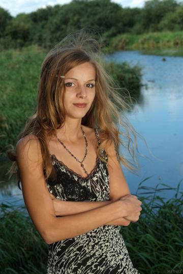 Lizel A in Metart set Etereas