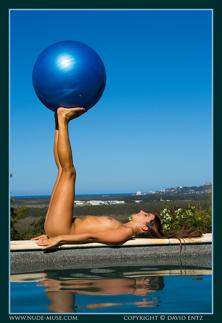 Sasha in Nude Muse set Sunny Blues