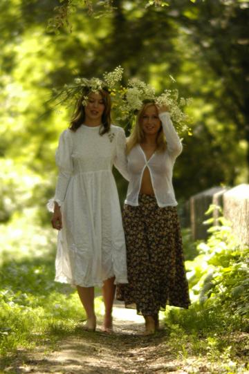 Adelka A and Marie C in Met Art set Arcadias