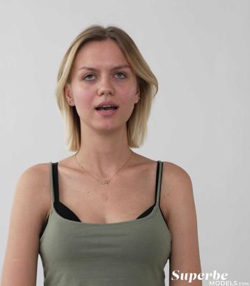 Lana Lane in Superbe set Casting Lana Lane