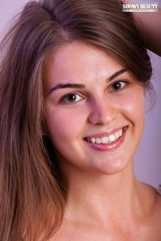 Bella in Showy Beauty set Lovely Lady 1