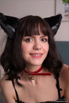 Lana Lane in MPL Studios set Comfort Kitty