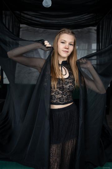 Valeria Mint in Metart X set Lace Embrace 1