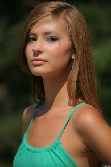 Irina J in Metart set Presenting Irina