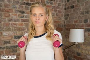 Amy in Showy Beauty set Good Exercise