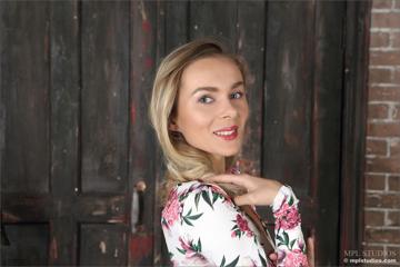 Karissa Diamond in MPL Studios set Feeling Fabulous