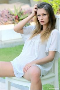 Marketa in Mpl Studios set A Day in Paradise